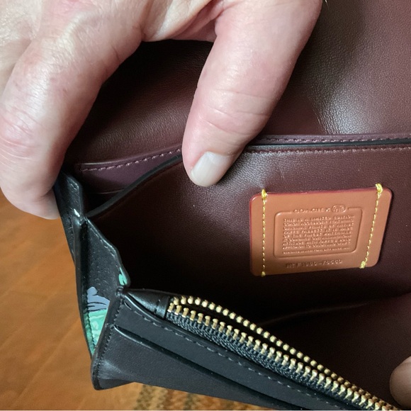 Coach Kaffee Fassett chain Clutch Crossbody NEW! - Picture 6 of 10